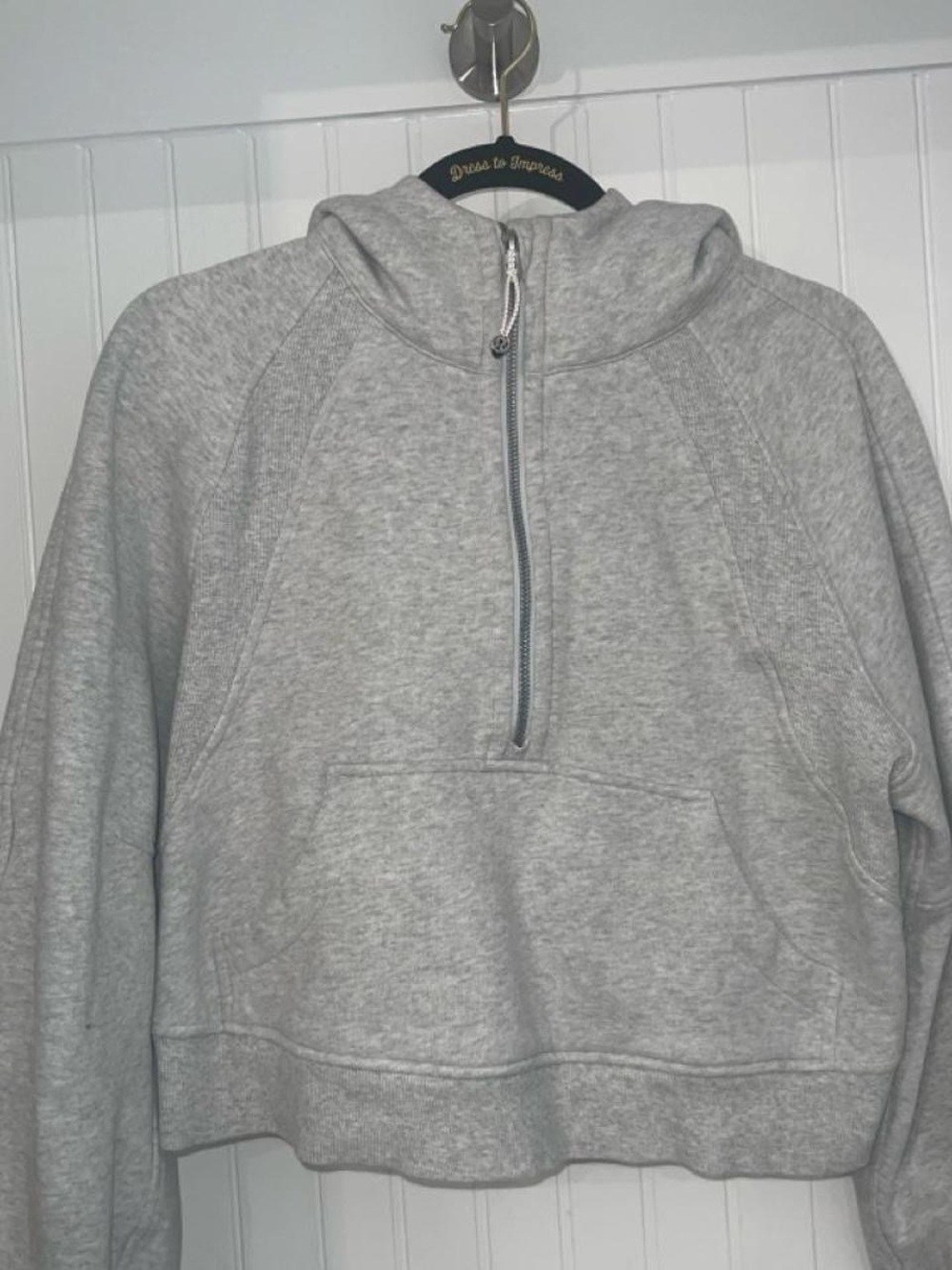 Lululemon cropped scuba
